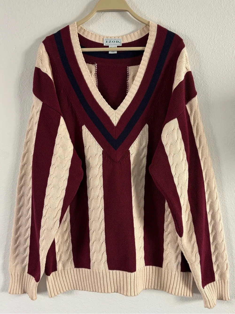 Vintage 90s IZOD Chunky Cable Knit Vertical Striped V-Neck Sweater Large
